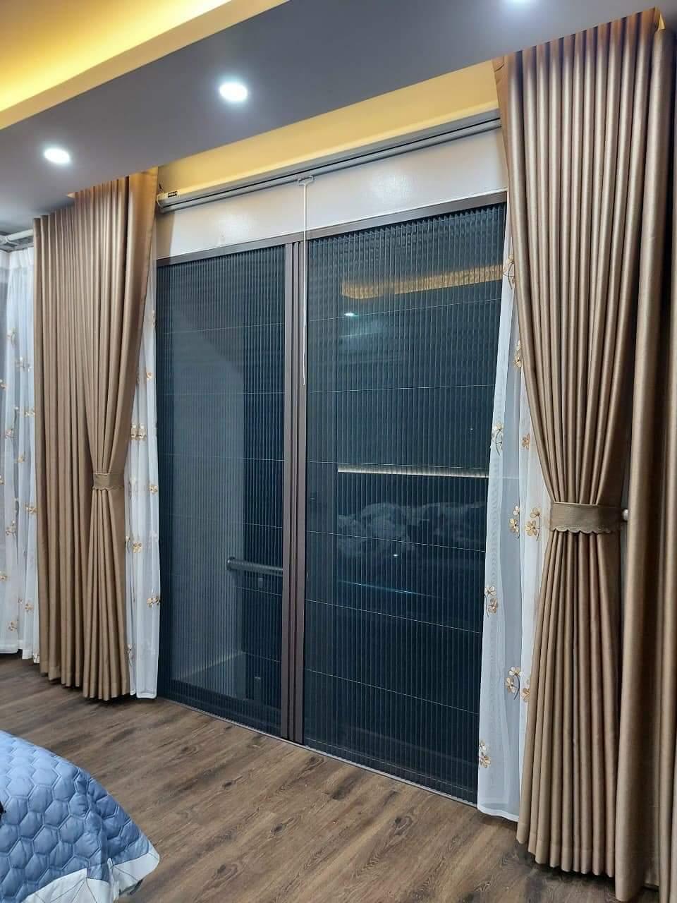 Cửa lưới chống muỗi bánh xe bằng đồng Cửa lưới chống muỗi bánh xe bằng đồng