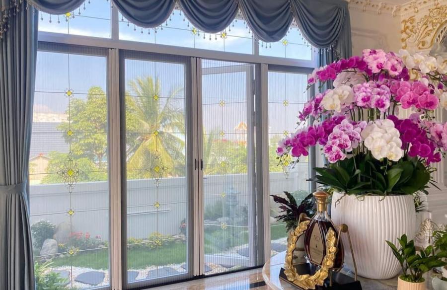 Cửa lưới chống muỗi bánh xe bằng đồng Cửa lưới chống muỗi bánh xe bằng đồng