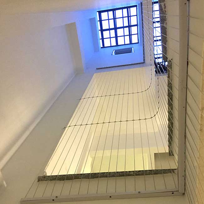 Lưới an toàn cầu thang 2